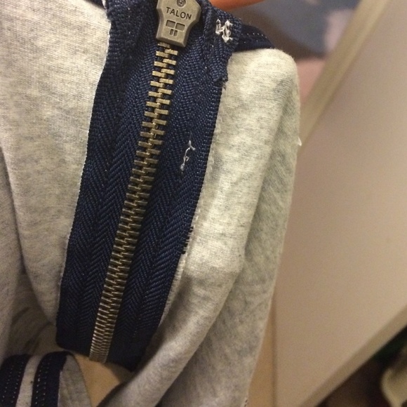 EXPRESS, NWT Grey with Navy dot, Tank top, Size XS, peplum - Picture 4 of 4